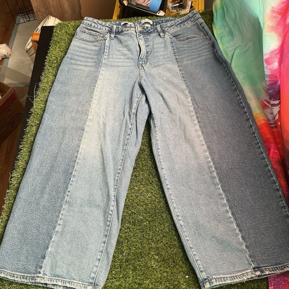 Ava & Viv Womens Jeans Size 18 High Rise Straight Leg Two Tone Colorblock Denim